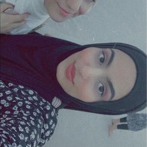 Meet your Posher, Fadiya